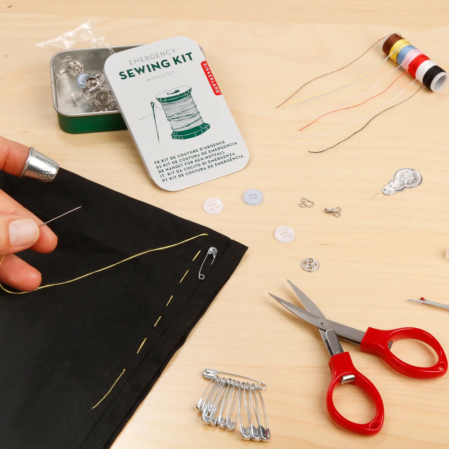 kikkerland emergency sewing kit